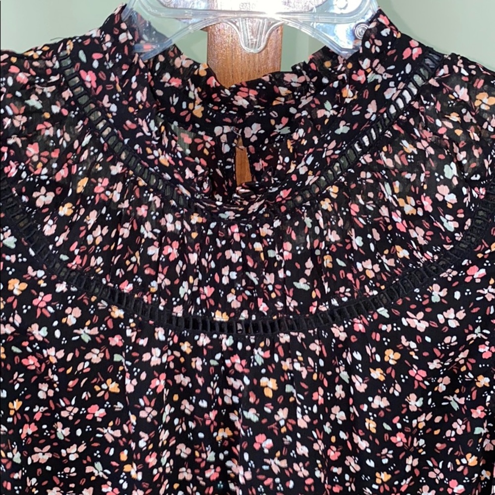 Loft Floral Ruffle Neck Shell - Picture 2 of 6